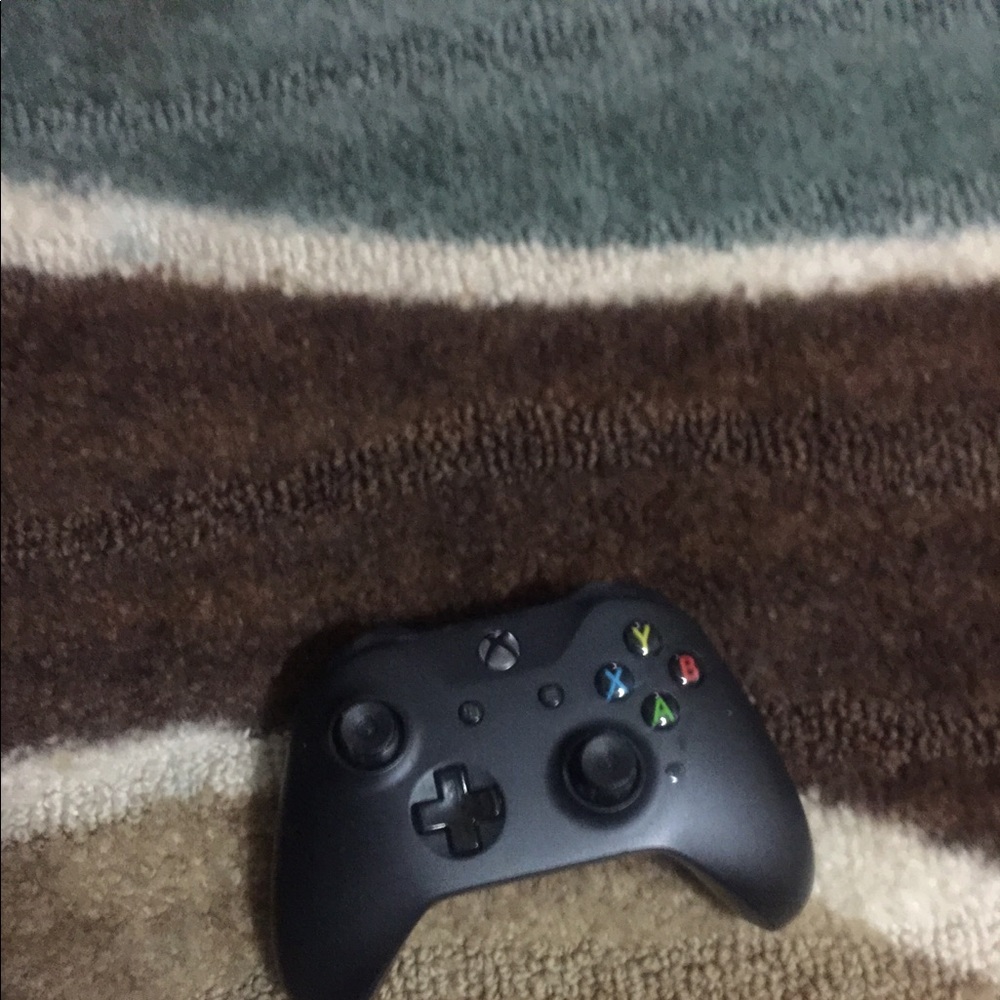 Xbox 360 - Picture 2 of 2